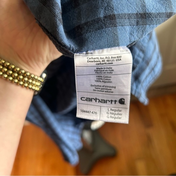 Men’s Carhartt Blue and Black Plaid Button-Up Shirt-size large - Picture 5 of 6